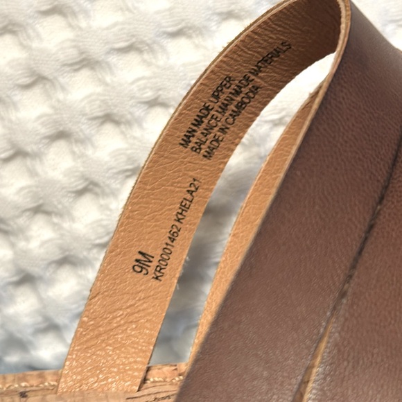 Korks Woman’s Size 9 Slides - Picture 8 of 10